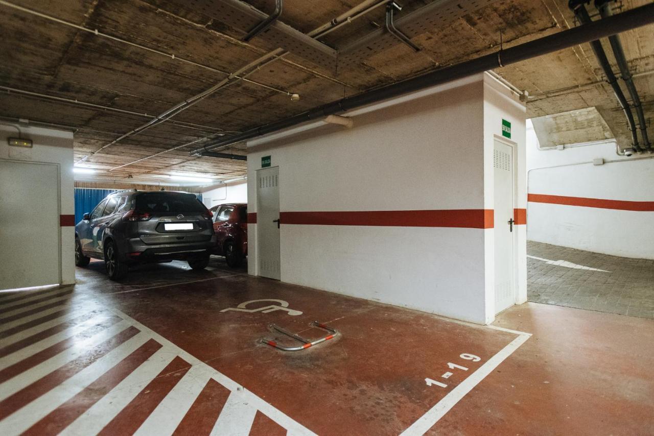 Apartamento Puerta Real - Free Parking Appartement Sevilla Buitenkant foto