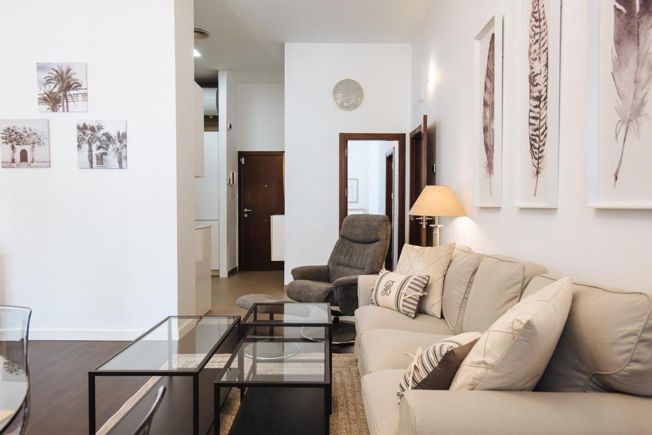 Apartamento Puerta Real - Free Parking Appartement Sevilla Buitenkant foto