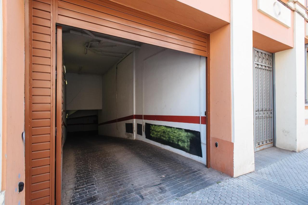 Apartamento Puerta Real - Free Parking Appartement Sevilla Buitenkant foto